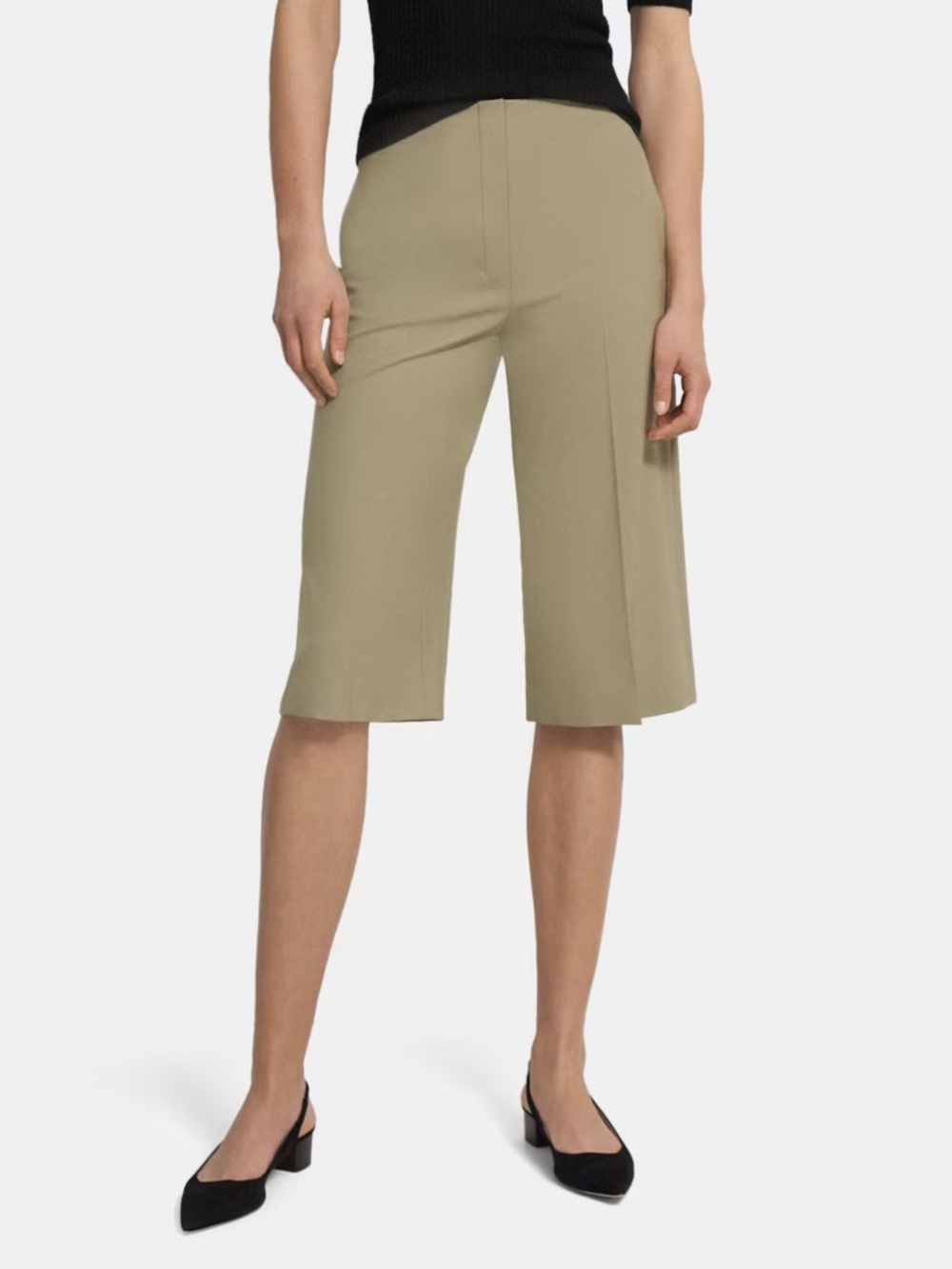 Theory Clean Culotte Tailored Shorts Traceable Good Wool size six (6)